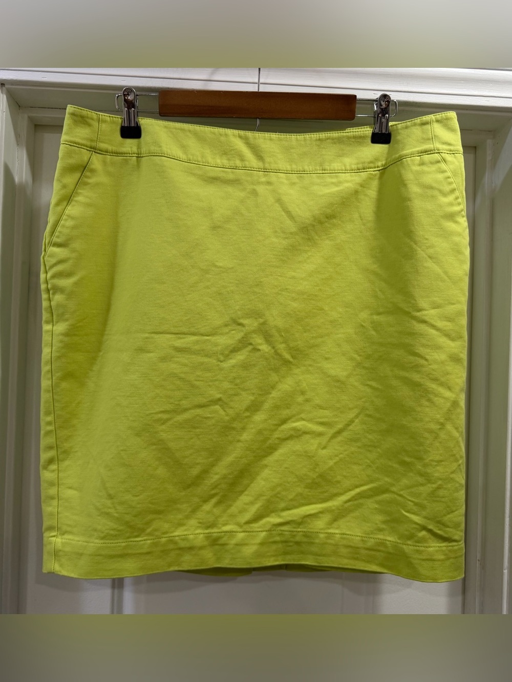 Merona Lime Green Fully Lined  Stretch Skirt Size 14